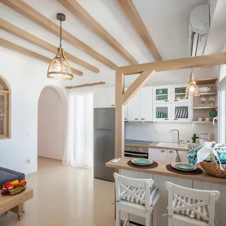 Nautilus Sea View 6 *